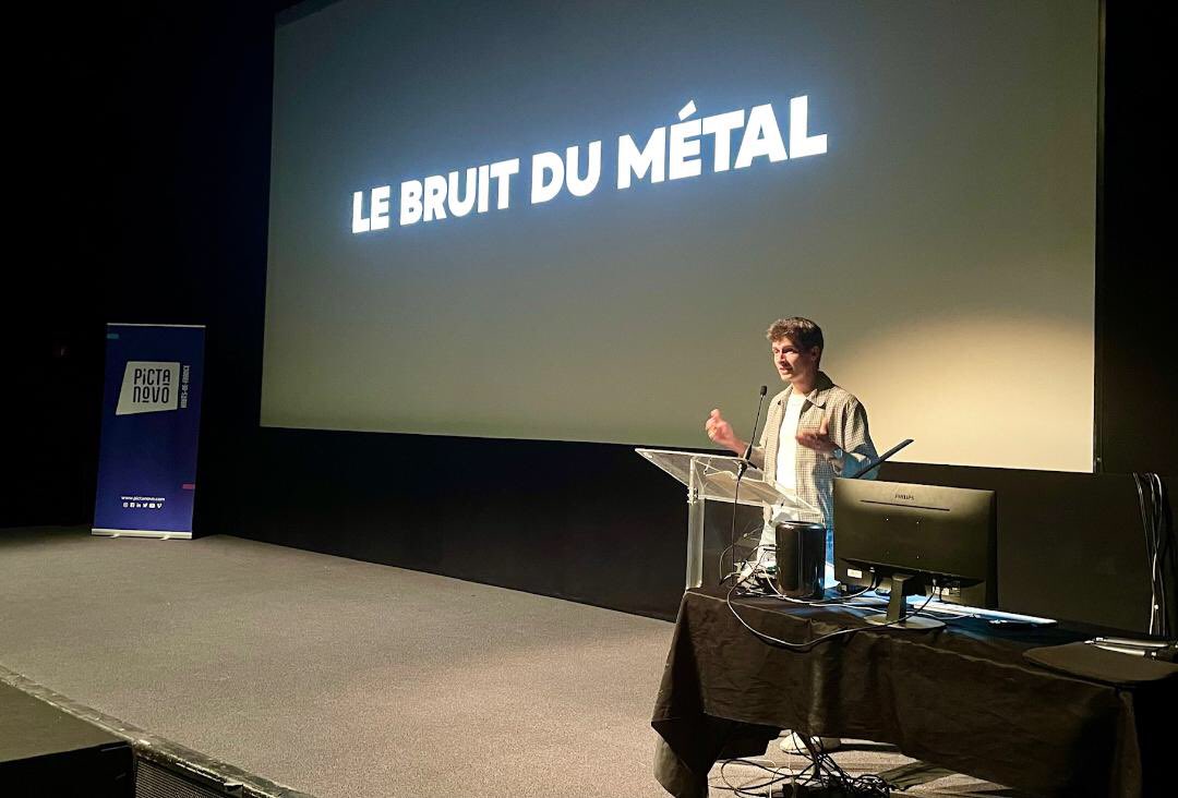 Pictanovo's tweet photo. #CreaTalents - Cyril Pruvost pitche pour l’équipe du court métrage "Le bruit du métal" @UphfOfficiel (#valenciennes). Le film suit le quotidien monotone d’un jeune ouvrier nommé Alex. Quelque chose gronde en lui depuis que l’un de ses amis s’est tué en voiture...
#BonneChance https://t.co/GqBaVMGNGc