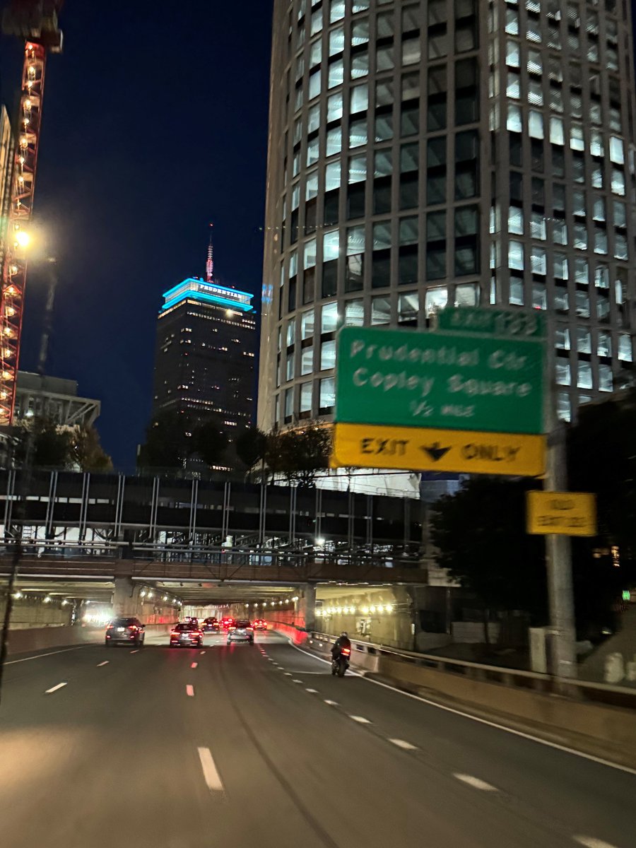 OCDNews's tweet photo. Boston's Leonard P. Zakim Bunker Hill Memorial Bridge and Prudential Center lit up in teal to kick off OCD Awareness Week. #TealforOCD #OCDweek @IOCDF https://t.co/mpixN2z7uh