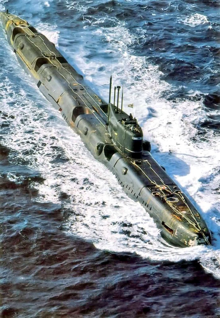 Submarines

SSGN K192 ex K172 (1964-1990)
Project675/Echo Class II

📷 end of June 1989 towed by the rescue ship Kazbeck of the Valday Class causes loss of coolant in the primary circuit of the nuclear reactor

#RussianNavy🇷🇺