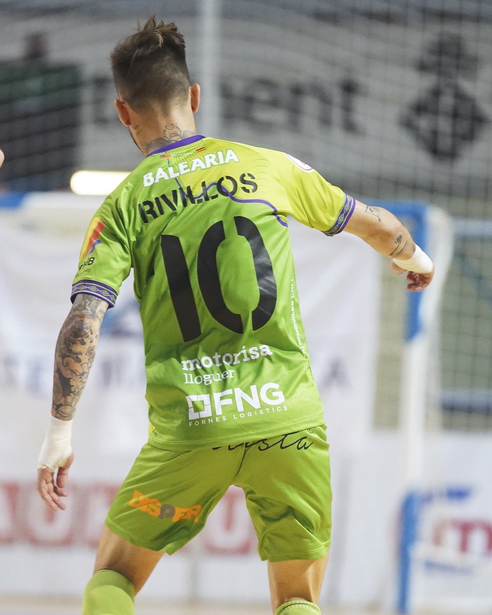 ligaprimefutsal's tweet photo. 🔟 𝒅𝒆𝒍 🔟

¿Cuál es tu 🔟 𝒇𝒂𝒗𝒐𝒓𝒊𝒕𝒐 de todos los tiempos? 

#LNFS #LigaFutsalProfesional https://t.co/MJ4HXSLNgC