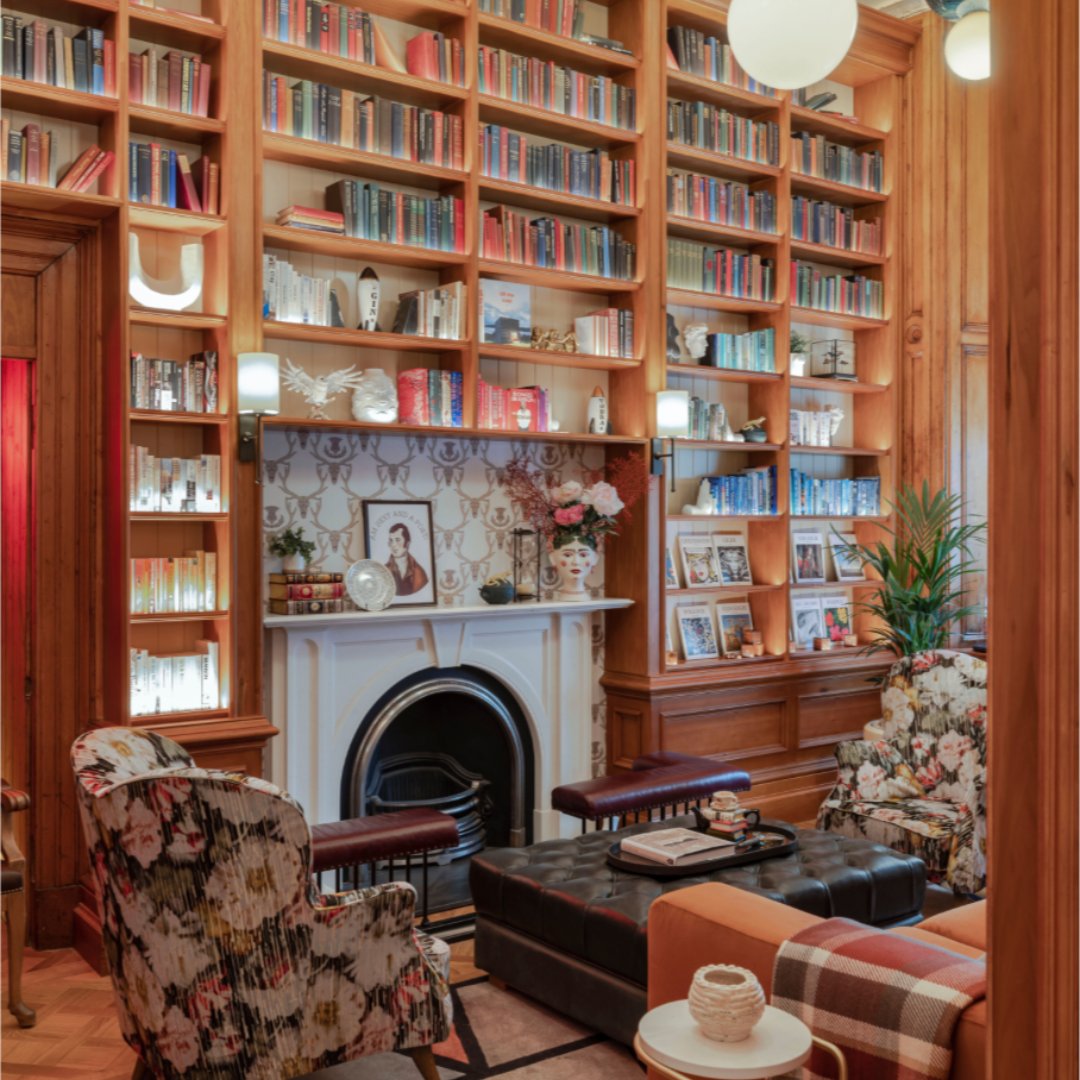 Get Your head out of the books, and put your thinking caps on 🧠📚  

Grab your pals and join us down @eveedinburgh for a brain-teasing Trivia Tuesday evening starting at 7PM. 

#VirginHotelsEdi | #Edinburgh | #QuizNight