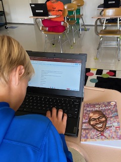 shanbrost's tweet photo. 5th grade AIG students compile research and create essays focusing on individuals that demonstrated a growth mindset.  
@CumberlandCoAIG #AIGallday https://t.co/pI0wUqcskQ