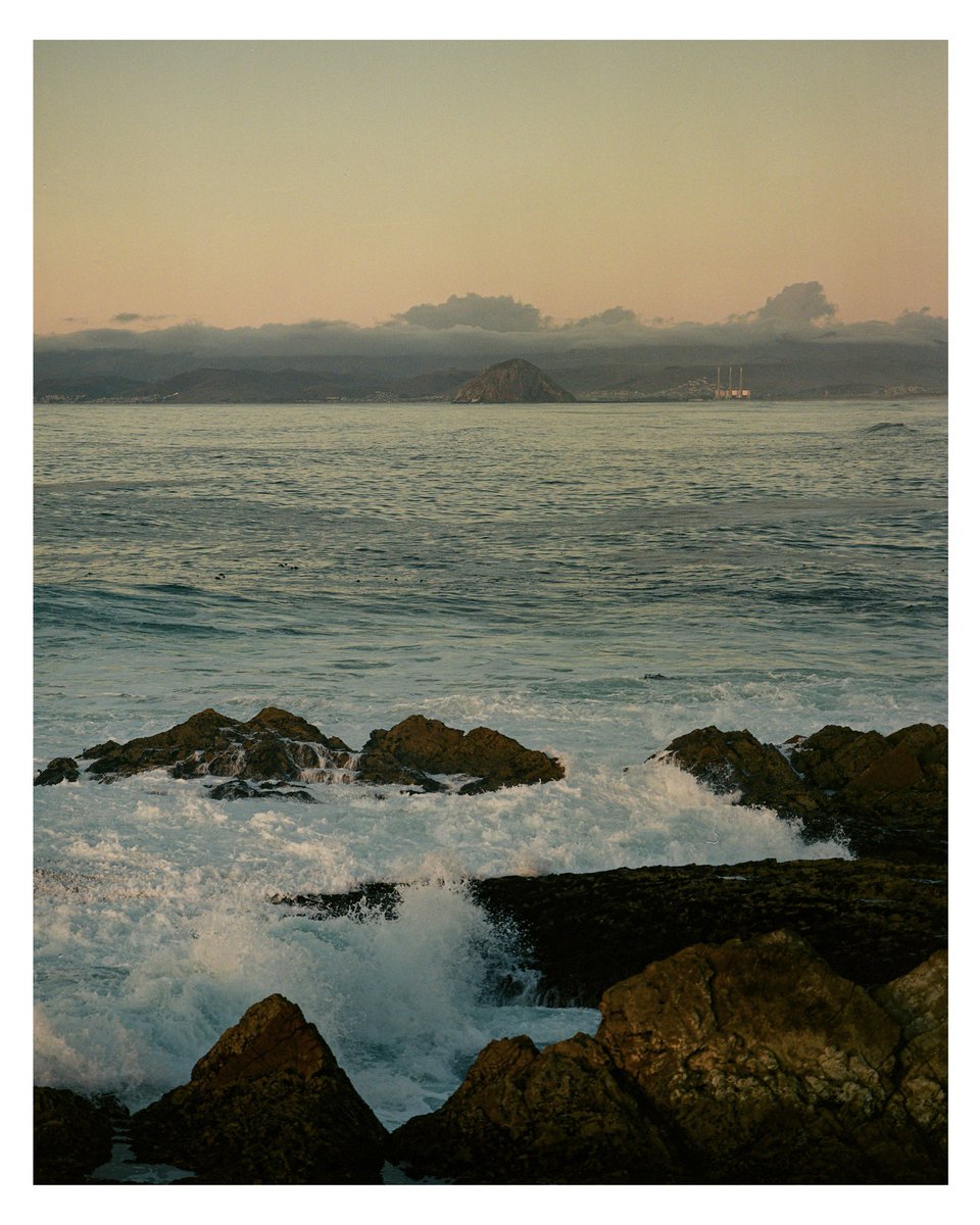 jacobetovar's tweet photo. the central coast of california on medium format film - shot on mamiya 7. https://t.co/N2eDX7mRmR