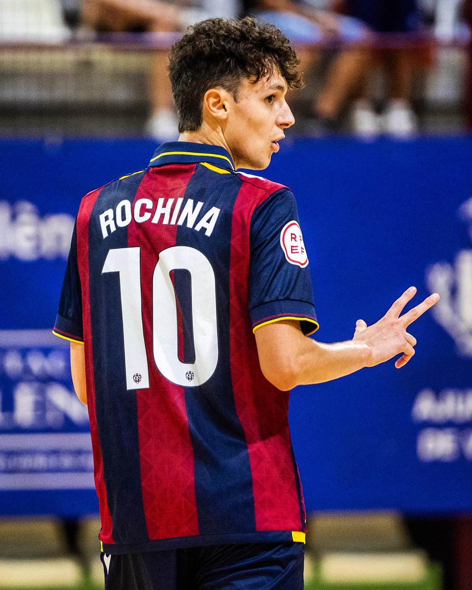 ligaprimefutsal's tweet photo. 🔟 𝒅𝒆𝒍 🔟

¿Cuál es tu 🔟 𝒇𝒂𝒗𝒐𝒓𝒊𝒕𝒐 de todos los tiempos? 

#LNFS #LigaFutsalProfesional https://t.co/MJ4HXSLNgC