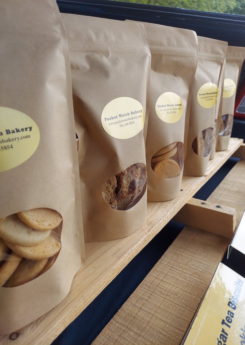 WatchBakery's tweet photo. Two more Tuesday's left at the 2023 Newton Farmers Market. Come on down to Cold Spring Park and see what fall offerings the vendors have, including Pocket Watch Bakery. The market is open from 1:30 to 6 PM. #pwbcookie #fallatthemarket https://t.co/fVOlFPugLK