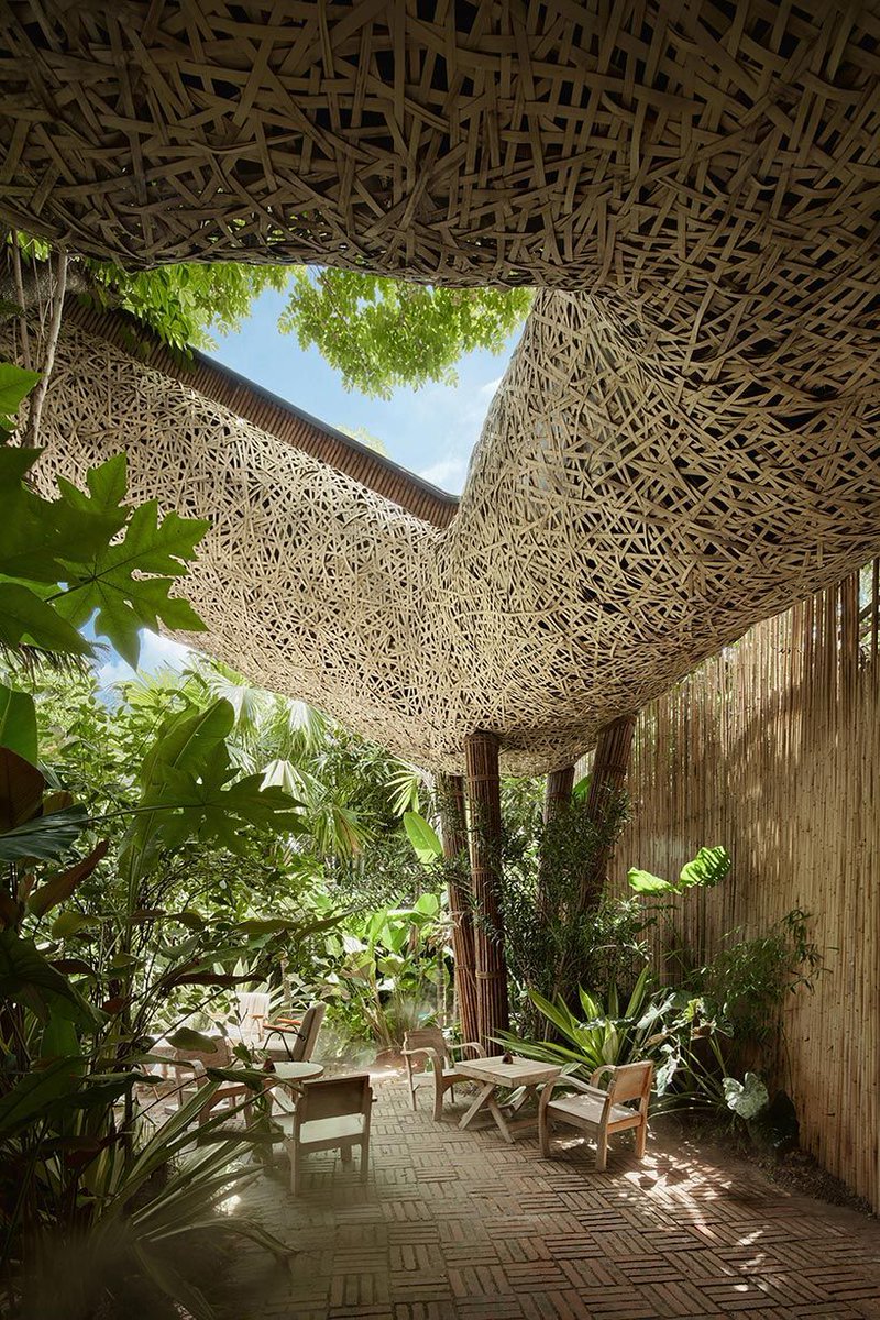 designboom's tweet photo. #weaved #bamboo wraps the floating promenades of spa and restaurant in china
click the link below 🌿🎍 https://t.co/CdTyXF5DCl