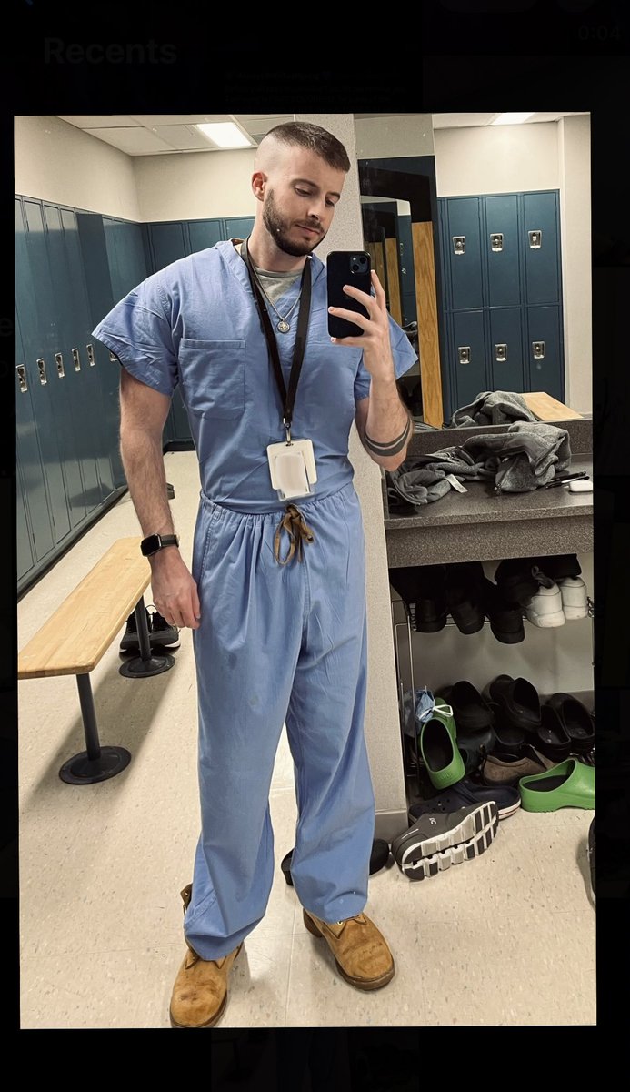 TZoops's tweet photo. Hey I’m here to put you to sleep or whatever https://t.co/wSSfXH2jqd