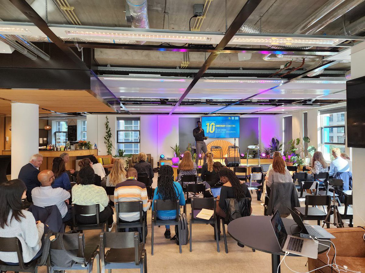 barefootlaw_org's tweet photo. HAPPENING NOW: The BarefootLaw at 10 celebration in the Hague has begun. 

#BFLat10 #a2j https://t.co/lShekBAVkE