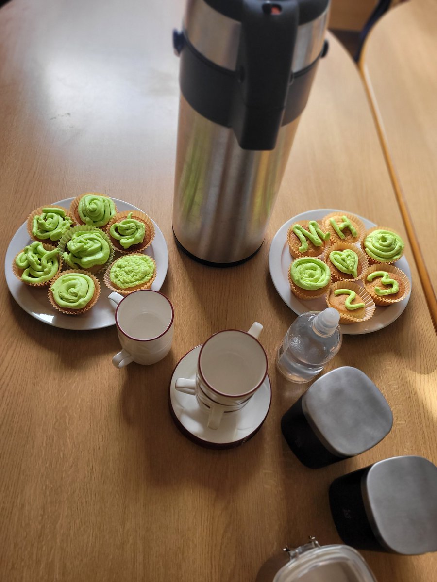 mount_unit's tweet photo. We enjoyed baking cupcakes for #WorldMentalHealthDay today, and we ate them at our Community Meeting with a #Teaandchat 😊 💚 https://t.co/qqu1qcHEZR