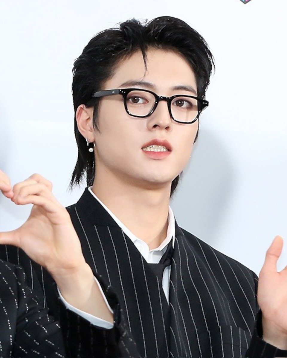 hd_haruto's tweet photo. 231010 HARUTO AT TMA RED CARPET https://t.co/rFJNwOy0g1