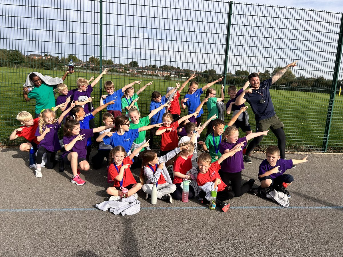 CarrfieldPA's tweet photo. Fantastic sportsmanship at the Astrea academy cross country competition this morning @AstreaDearne. We have some amazing runners who as a team got 1st place 🥇. #tenancity #passionate #proudtobecarrfield #wetfeetandsoggysocks https://t.co/paSNm8vg8F