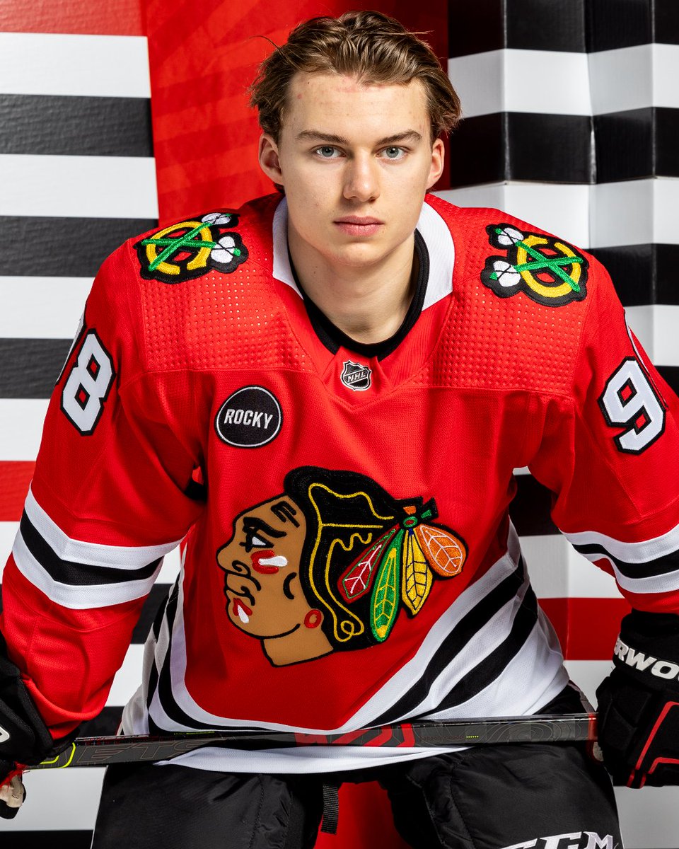 NHLBlackhawks's tweet photo. tonight. https://t.co/gPErXDwTEG