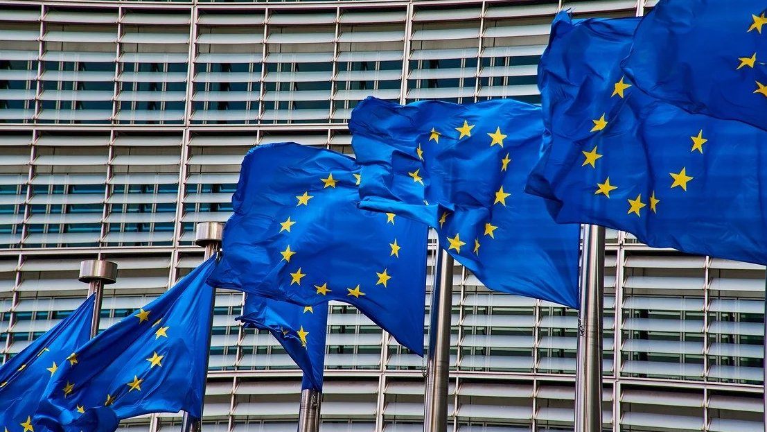 #HealthTech (@healthandtecheu) on Twitter photo #HealthTech 🇪🇺 Espace européen des données de santé #EHDS : l'agence <a href="/EU_HaDEA/">HaDEA</a> <a href="/UEFrance/">Commission européenne 🇪🇺</a> ouvre un AO pour un meilleur usage secondaire des données de santé
💶 Budget prévisionnel : 1,5M€ (programme #EU4Health)
👉 healthandtech.eu/fr/article/vie…
<a href="/tehdas/">TEHDAS2 joint action</a> <a href="/ehds2pilot/">HealthDataEU_pilot</a> <a href="/EU_Health/">EU One Health</a> <a href="/DigitalEU/">Digital EU 🇪🇺</a> #HealthTech 🇪🇺 Espace européen des données de santé #EHDS : l'agence <a href="/EU_HaDEA/">HaDEA</a> <a href="/UEFrance/">Commission européenne 🇪🇺</a> ouvre un AO pour un meilleur usage secondaire des données de santé
💶 Budget prévisionnel : 1,5M€ (programme #EU4Health)
👉 healthandtech.eu/fr/article/vie…
<a href="/tehdas/">TEHDAS2 joint action</a> <a href="/ehds2pilot/">HealthDataEU_pilot</a> <a href="/EU_Health/">EU One Health</a> <a href="/DigitalEU/">Digital EU 🇪🇺</a>
