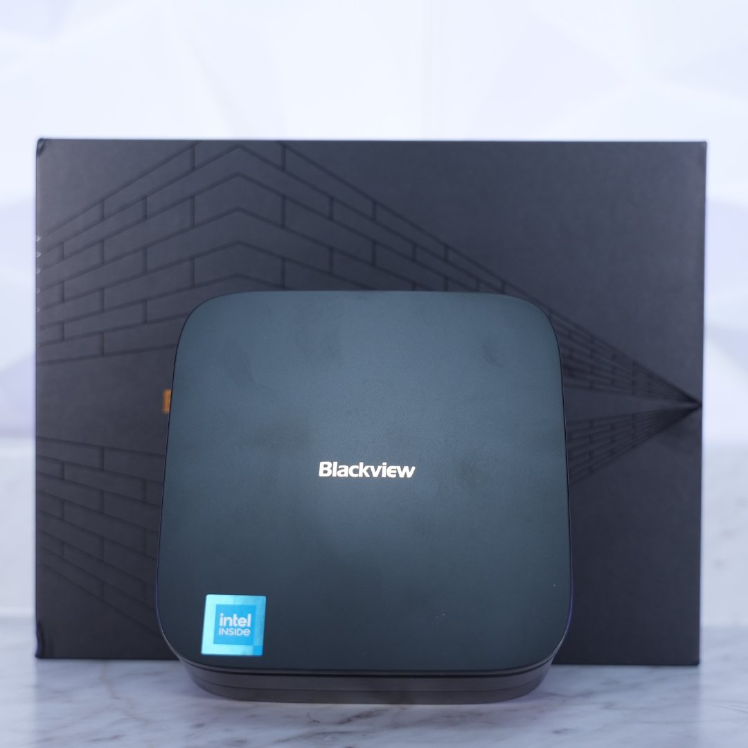 PCBrosLLC's tweet photo. This pint-sized powerhouse may be small in stature but packs a punch when it comes to handling office tasks. Equipped with integrated graphics, it ensures smooth and efficient operation for all your work-related needs.
#minipc #pcbros #pc #setupwars https://t.co/27mL4MGykU