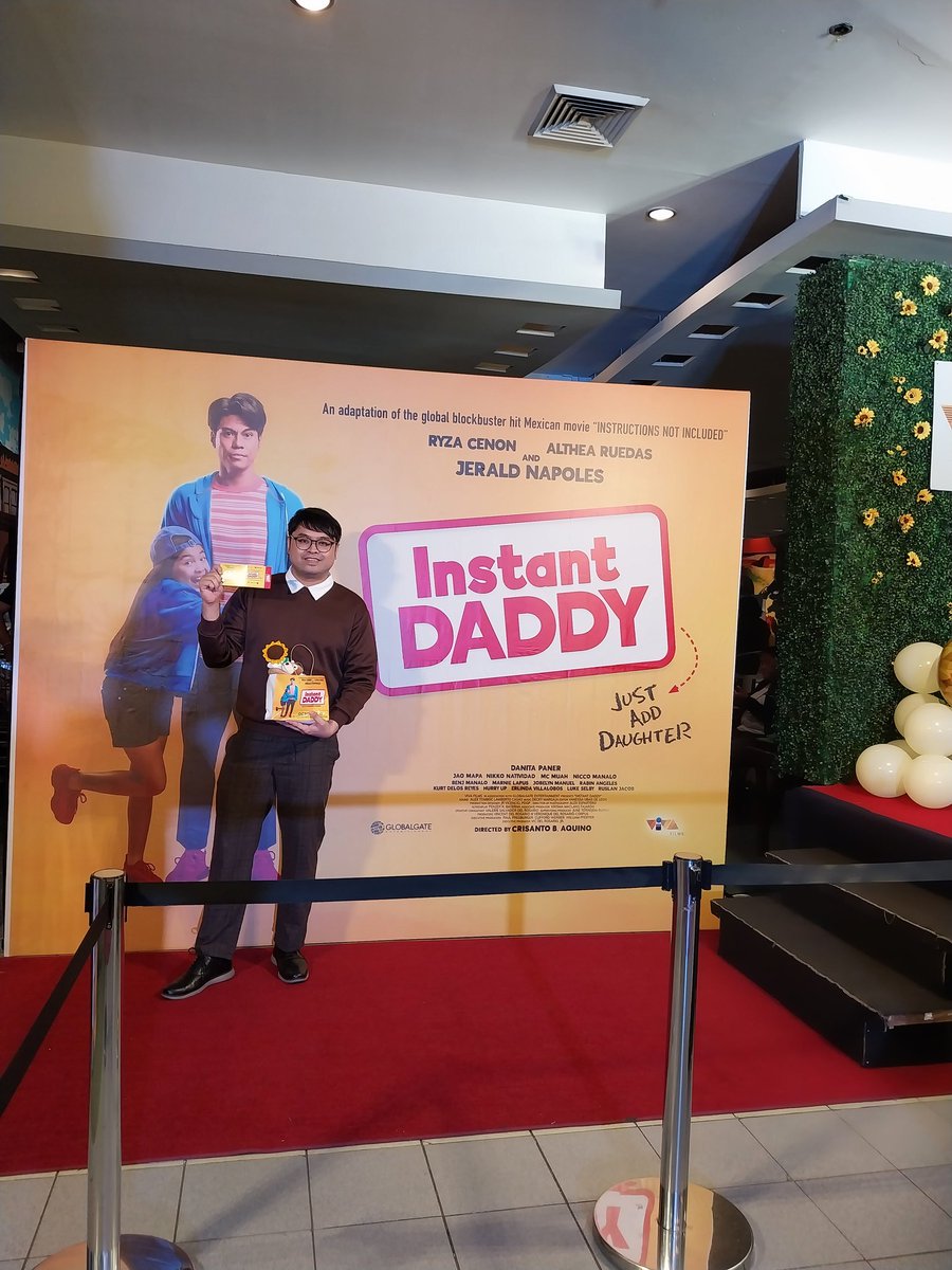 jeralduy's tweet image. Nakakaiyak. 😢 Heartwarming.❤️
#InstantDaddy opens this week in cinemas. @VIVA_Films