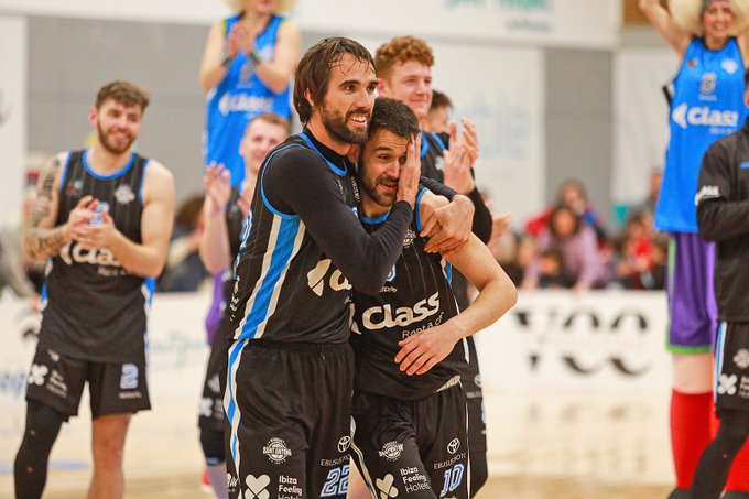 CompeticionFEB's tweet image. ⛹️‍♂️ MVP #LEBPlata: ¡Estos han sido los mejores de la 🇯1️⃣!

1️⃣ @gaizkamaiza11 - @iraurgisb 
2️⃣ J. Boonyasith - @CBT_Tarragona 
3️⃣ J. Grimau - @CBSantAntoni 
4️⃣ @HierrezueloJuan - @baloncestoSDP
5️⃣ @Baptiste_Chz - @CBT_Tarragona 

🖐 Quinteto ideal ⬇
feb.es/2023/10/10/bal…