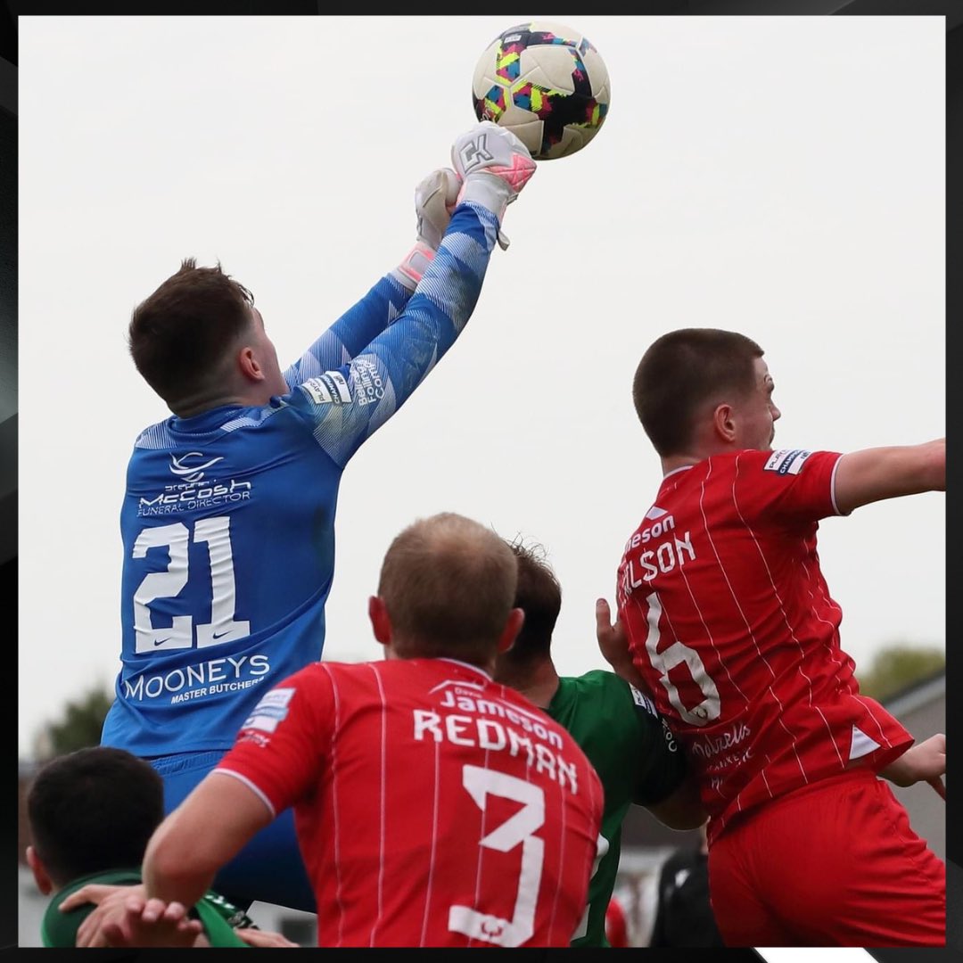 PGKgloves's tweet photo. RISE ABOVE THE COMP…….You know the rest 🧤

You goalkeepers are loving the new LASER PNK gloves! 

Catch a pair of PREMIERGK goalkeeper gloves at https://t.co/UjoIbdSDu6

#THINKINSIDETHEBOX https://t.co/qcvCSeMFPc