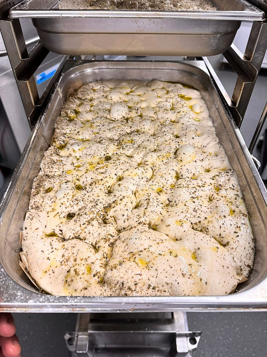 ChefsinSchools's tweet photo. Fresh Focaccia for the kids, don't know about you, but freshly baked focaccia was  not on the menu  when we were at school.
It can seem like a small thing, but it's part of a much broader picture that shows that school food is more than just a meal.

#baking #fresh #schoolfood https://t.co/14QsfqKrXs