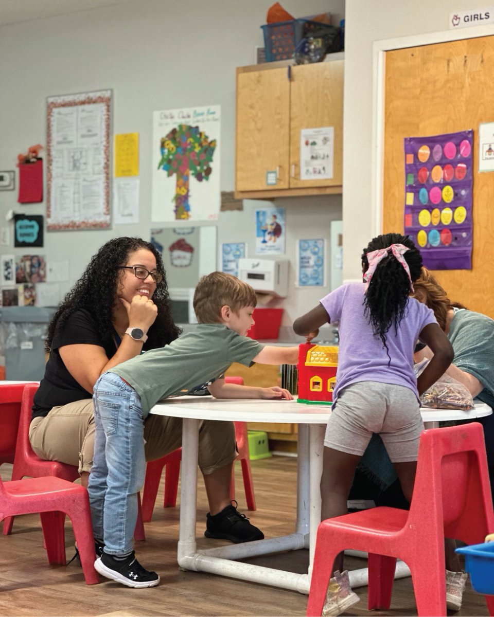 LASuwanee's tweet photo. Everything about our classrooms is focused on the students. Each classroom has large open areas, tables for working together on art and other projects, activity centers and reading areas. https://t.co/mD7qjlnIOC