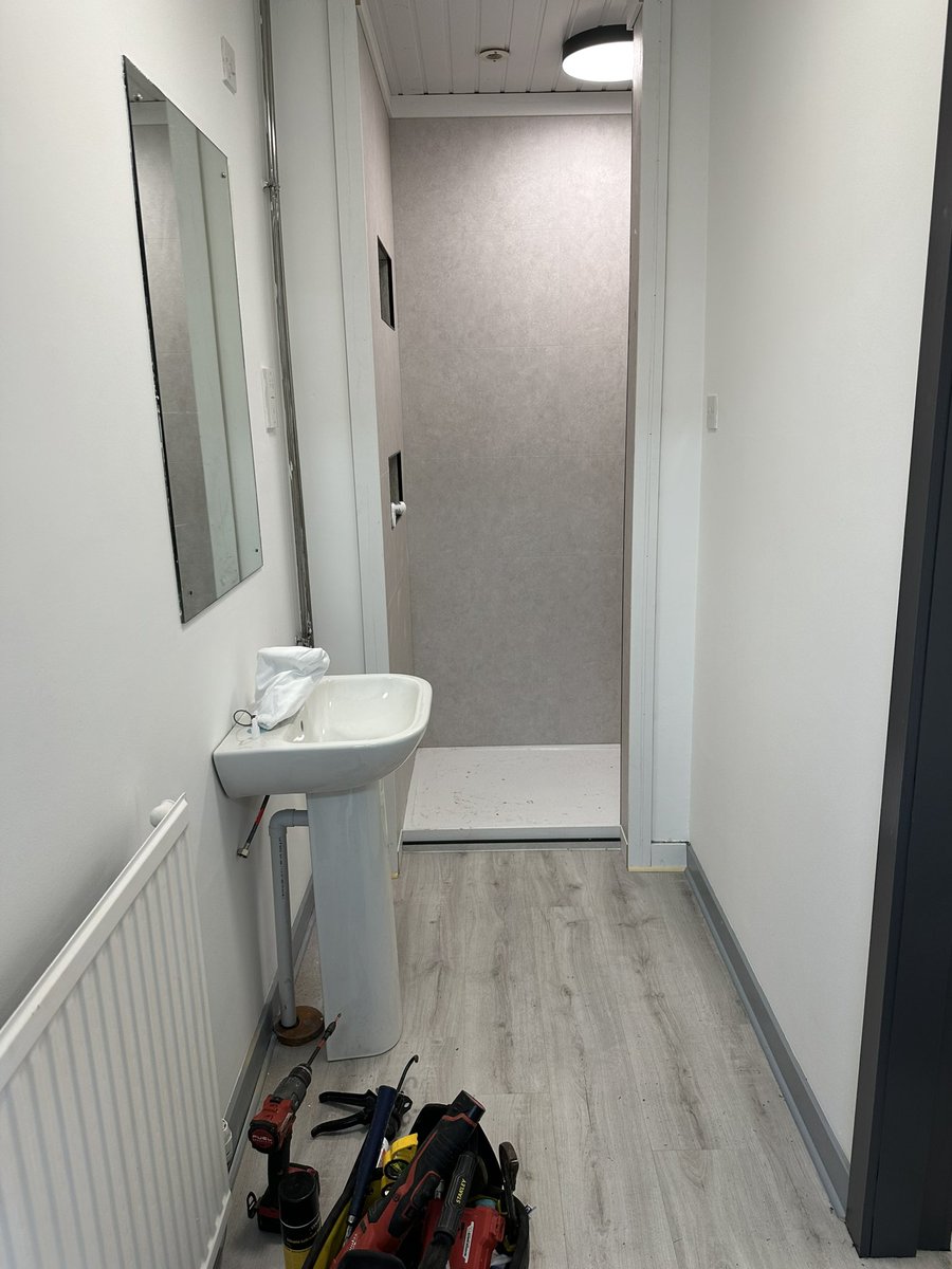 dhdevelopments_'s tweet photo. @CoastRenewable New refurbished Business Centre with availability for offices to lease , gym with shower , meeting rooms and parking all included , keep an eye open for the open day ! https://t.co/whysIyC4Yn