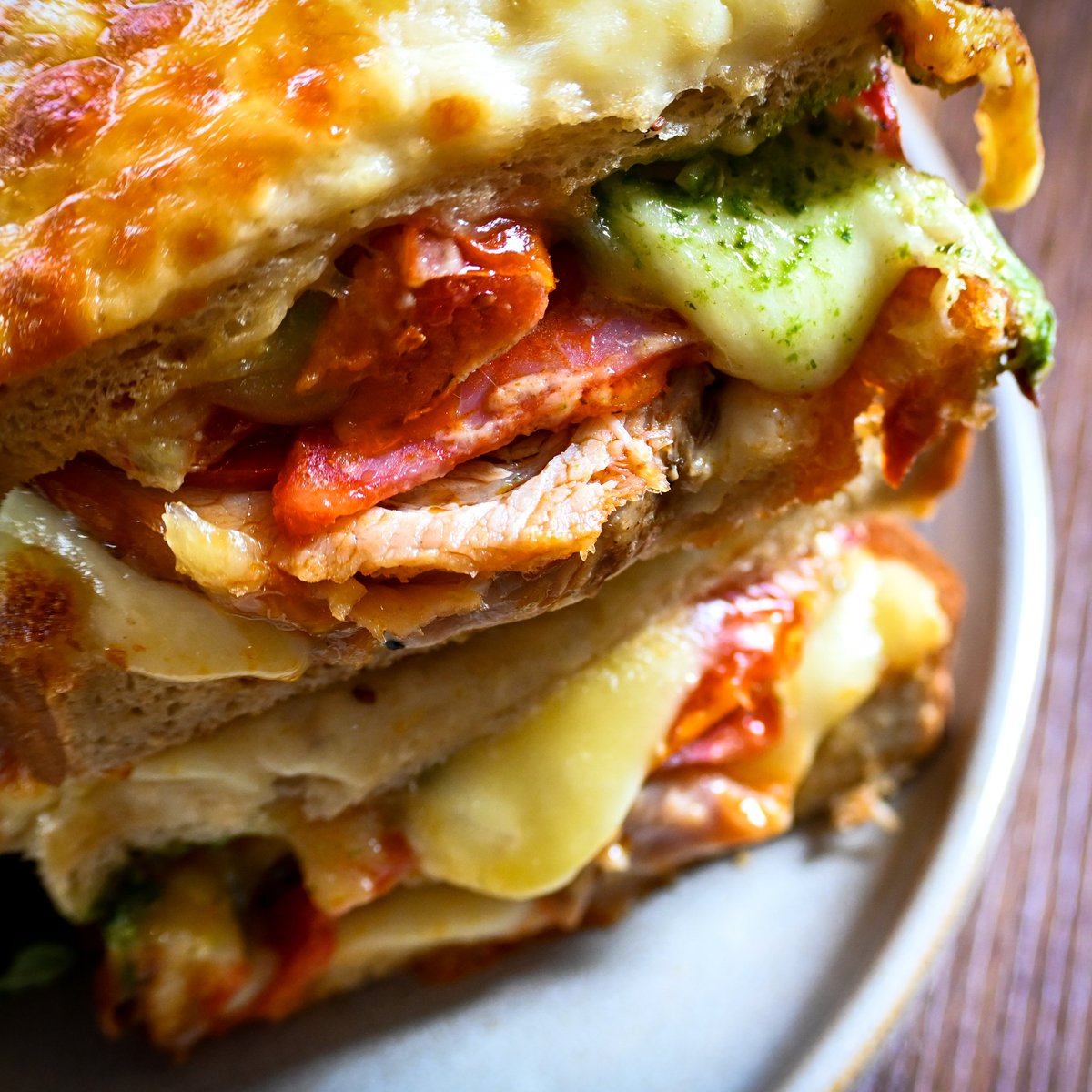 huissouthsea's tweet image. HAVE YOU TRIED OUR NEW CROQUE PORCHETTA?

A Toasted Gruyère &amp;amp; Cheddar Sourdough Sandwich filled with Thickly Sliced Porchetta, Chorizo, Mozzarella, Pesto &amp;amp; Sun Dried Tomatoes

#croques #belgianfood #porchetta #eatingout #restaurant #hampshire #portsmouth #southsea #huissouthsea