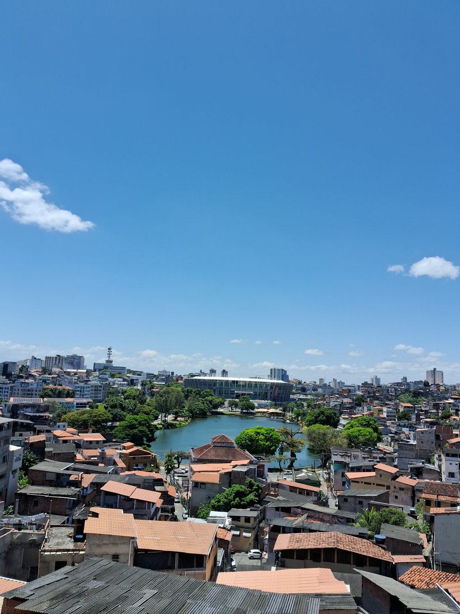 Luamenina's tweet photo. #TamoJuntoBMD Boa tarde,  Salvador. Dia lindo, obrigado meu Deus! https://t.co/mqxPACksit