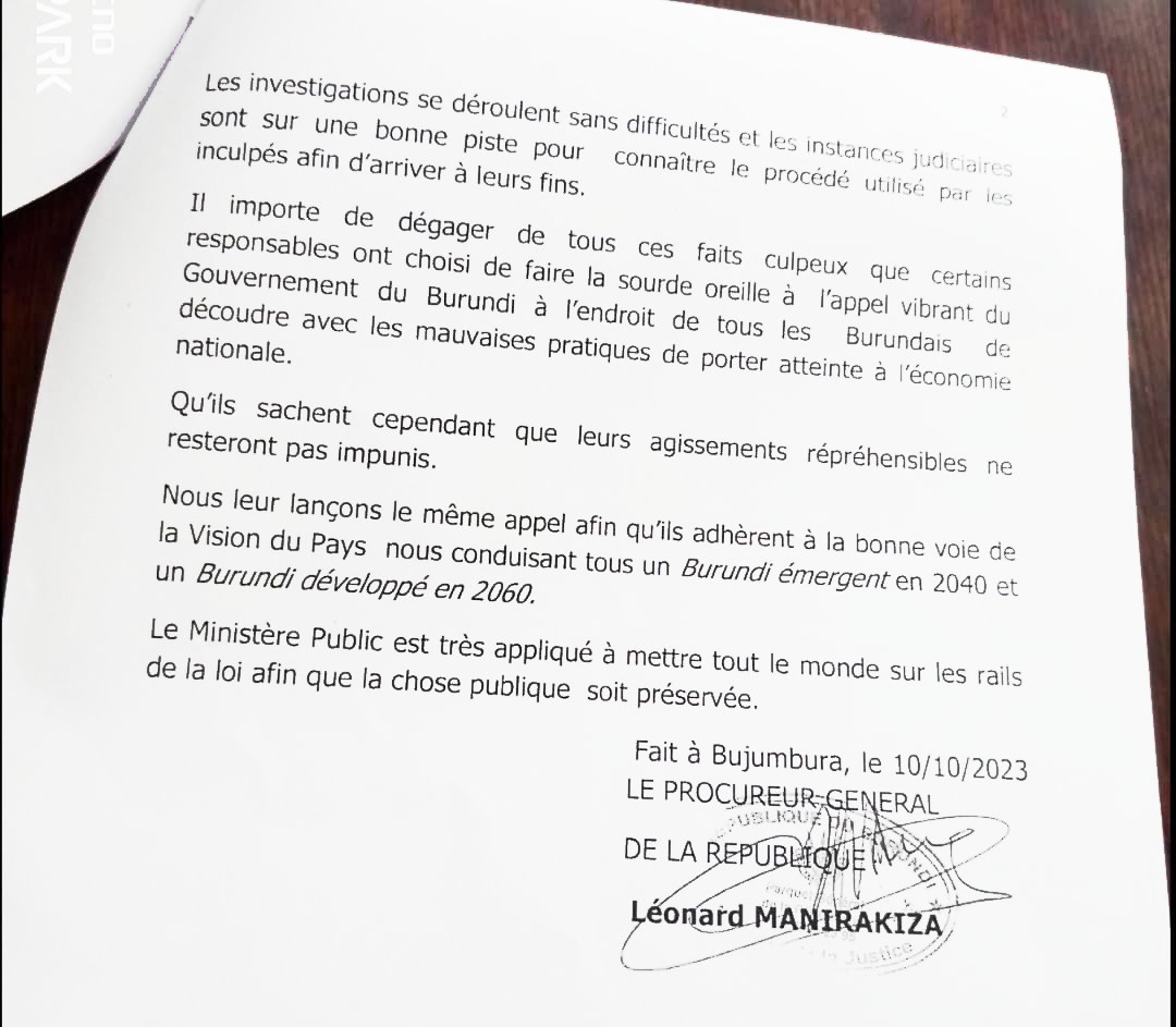 BurundiNet1's tweet photo. #Burundi Le PG de la Rép annonce l'arrestation et la détention de l'ex-Gouverneur de la @BankiNkuru #DieudonnéMurengerantwari poursuivi pour atteinte au bon fonctionnement de l'économie nationale, la  #CorruptionPassive, le #BlanchimentDArgent et le détournement des biens publics https://t.co/xX76e6sjVC