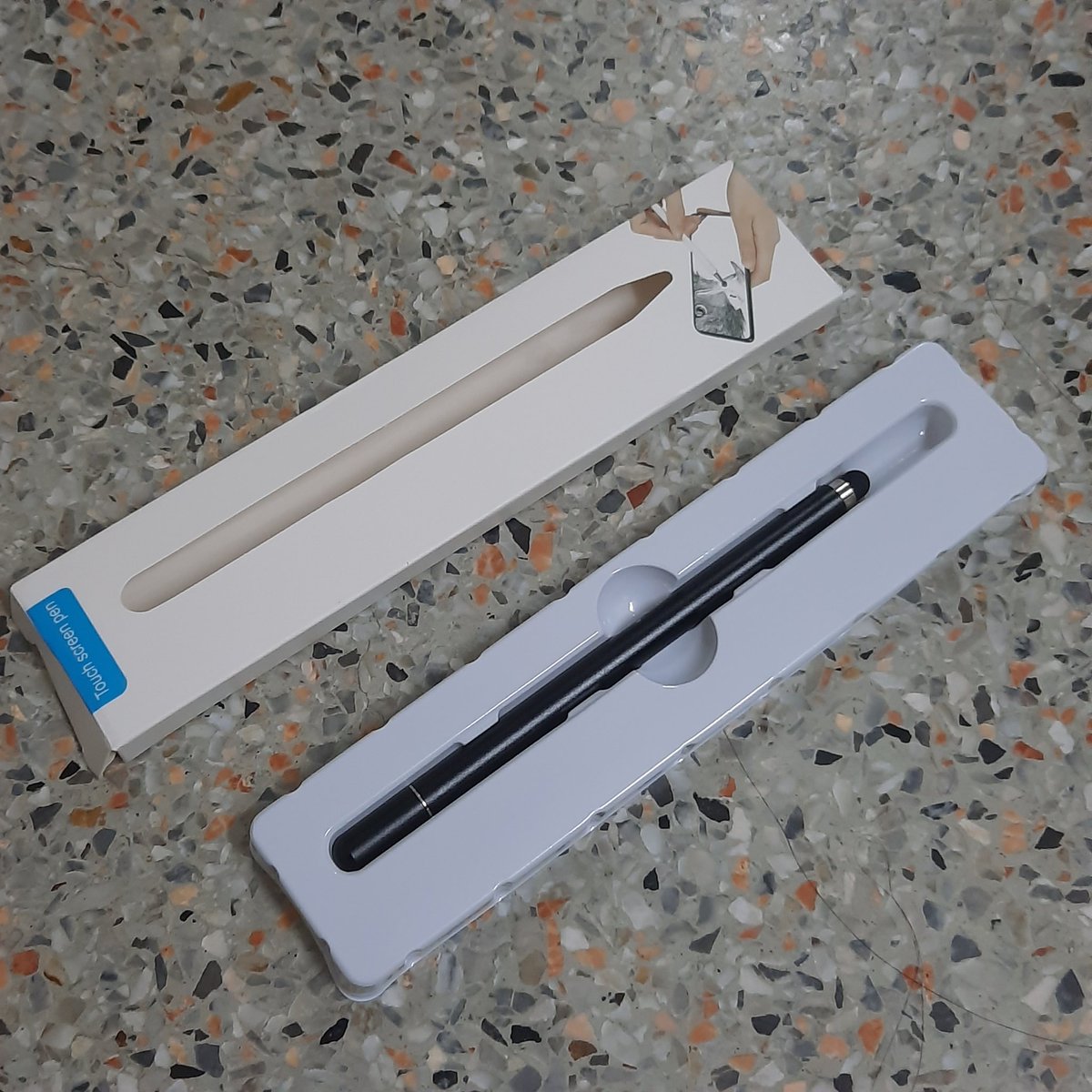 Ma_i_365's tweet photo. รีวิว..Touch screen pen ( ปากกาทัชสกรีน) สไตลัส2in1 ใช้ได้ทั้งสองด้าน  เราทดลองใช้งานโดยทั่วไปก็โอเคเลย วาดรูปก็โอเคมาก ไม่ต้องเสียเวลาชาร์จแบต คือเริด!

พิกัดแอปส้ม🍊 https://t.co/YtgwMAUXph

#Touchscreenpen #ปากกาทัชสกรีน #วาดรูป #วาดสติกเกอร์ไลน์ #รีวิวปากกาสไตลัส #ปากกาสไตลัส https://t.co/1Yr474vUOg