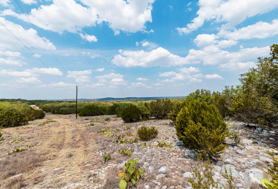 T E X A S   T U E S D A Y
#Texas
Ranch on Maynard Creek - 277± Acres
Junction, TX
farmandranch.com/property/ranch…
#farmandranch #propertyforsale #realestate #acreage