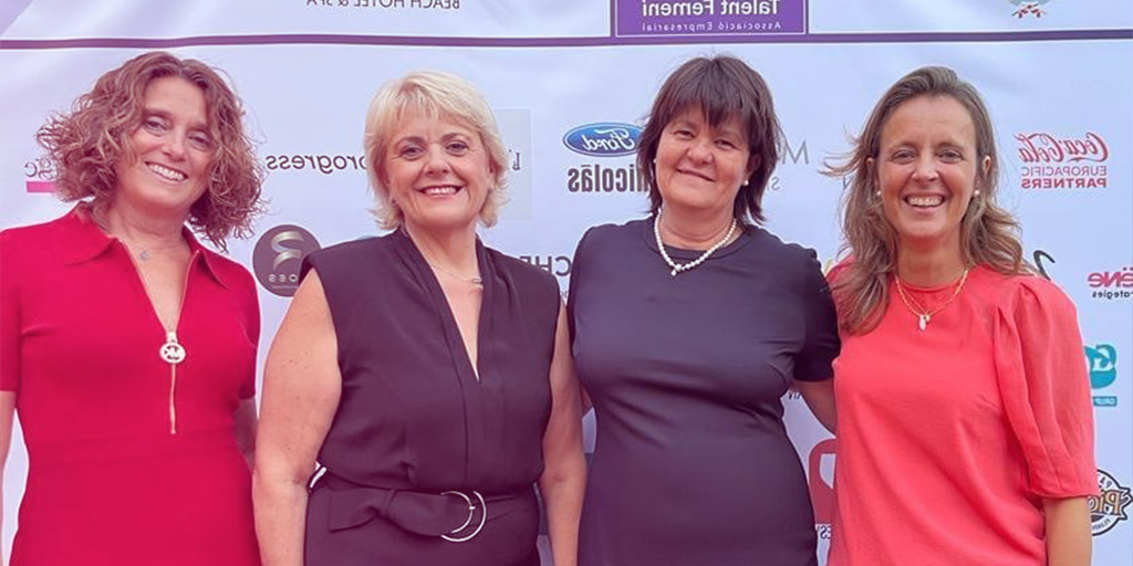 BarcelonaIVF's tweet photo. Avui, volem compartir amb tots vosaltres la nostra felicitat perquè la Dra. Guix, la Dra. Serra i la Dra. Rabanal han tingut l'honor de rebre el premi atorgat a Barcelona IVF en la categoria de “Ciència i Salut” pel seu lideratge femení, impulsat per l'Associació @talentfemeni. https://t.co/x2t0JSdgFk