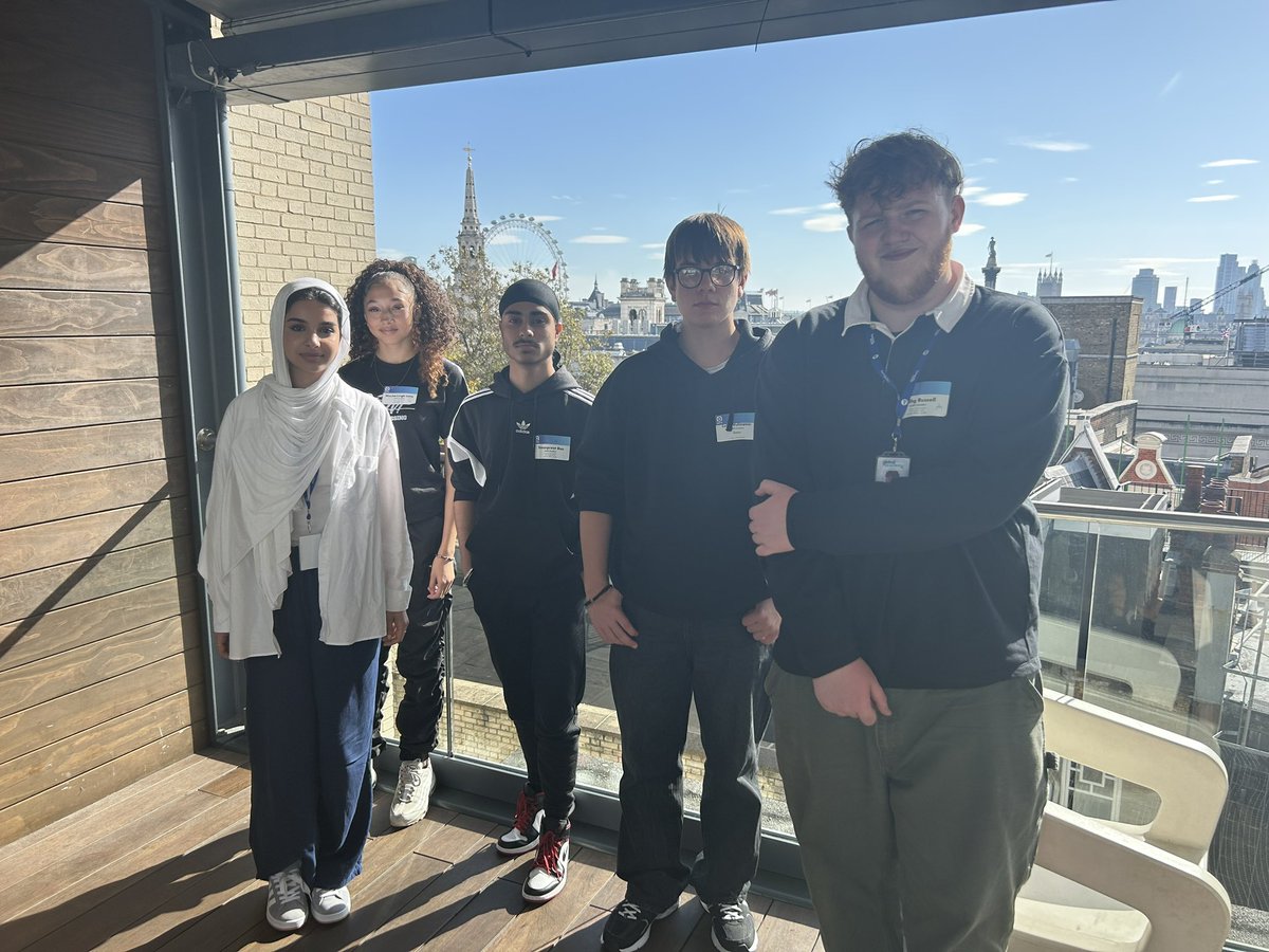 GavinSamways's tweet photo. Amazing day for our @TheGAcademy Content Production #students @global  👍 https://t.co/nh4V0cWXGO