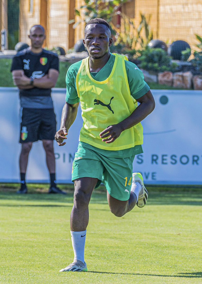 SportContents's tweet photo. 📸 Les 6️⃣ nouveaux visages du #SyliNational : 

Abdoulaye Touré / @HAC_Foot 
Mohamed Soumah / @KAAGent 
Karim Cissé / @ASSEofficiel
Fodé Guirassy / @FrancsBorains 

#ExpertsFoot224 #GbinGbinSo https://t.co/de4IbJJ9XJ