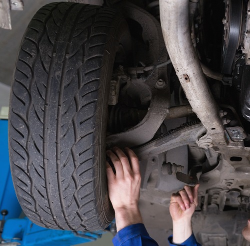 TonsofTires's tweet photo. Taking on tire repair can be expensive, so it's important to trust our professional mechanics with the job. Visit our website for more information!

#Mechanic https://t.co/bGUTUBjGki https://t.co/0ybvp7rIat