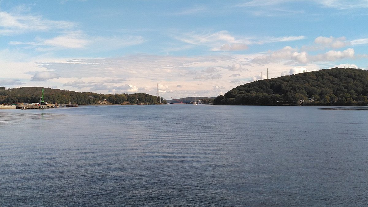 View looking north up the Thames River from Montville. Finally starting to see some leaves changing.