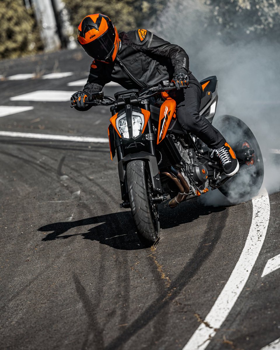 KTM_UK's tweet photo. Experience unmatched precision for just £69 per month with the KTM 790 DUKE, THE ORIGINAL SCALPEL.
What are you waiting for? https://t.co/zCBLi6SOby
#KTM #ReadyToRace #GetDuked #TheOriginalScalpel #KTM790Duke #NOBULLSHIT #NothingToHide #SharpAndPrecise https://t.co/AEkl5QN26W