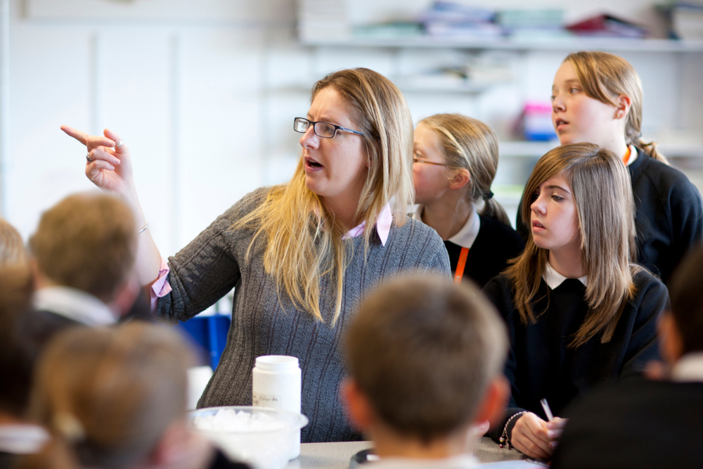 📢 Calling secondary school leaders 📢 

We are looking for secondary schools in England to share approaches in preventing exclusion &amp; persistent absenteeism from school. The feedback is essential to help shape education research.  

Complete the survey 👉surveys.nfer.ac.uk/uc/AESC_ML/?se…