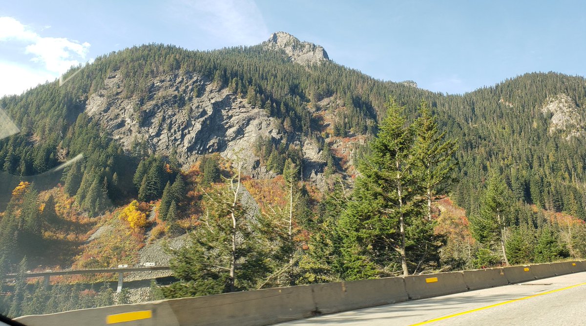 HudgensMolly's tweet image. 2 hours from Seattle, there is a beautiful town called Selah where we shared our @CMOH_Society @CitizenHonors @dbc_inc @SafeSchoolsOrg #savingsycamore story w/ educators from @The_VikingWay &amp;amp; spent 2 days observing God's majesty in WA. #gobesomekidshero #mohstrong #Psalm91