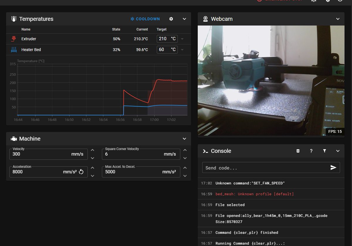 Medvjed's tweet image. Už u @PWS400 jsem přišel na chuť tiskárnám, které jsou postavené na #klipper3D firmware a je to fakt o něčem jiném. Ovládání po síti. Když potřebuju, kouknu se co dělají třeba na mobilu nebo televizi... 

Samozřejmě není problém přiinstalovat pokročilé funkce (detekce chyb,…