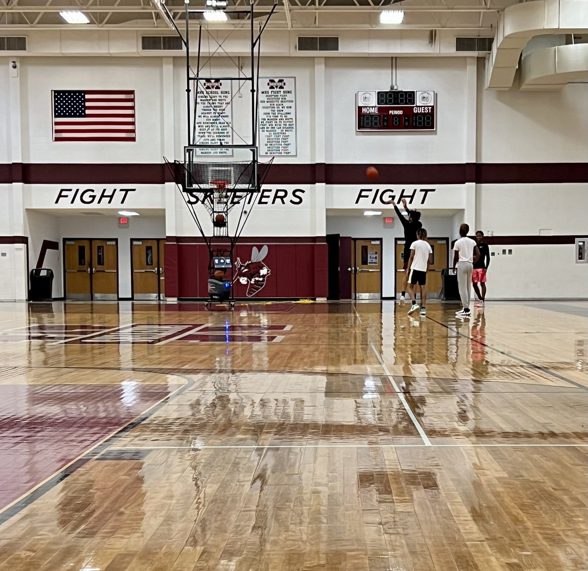 HoopsMesquite's tweet photo. Fall Break but still getting work in! https://t.co/v2avsXXCfL