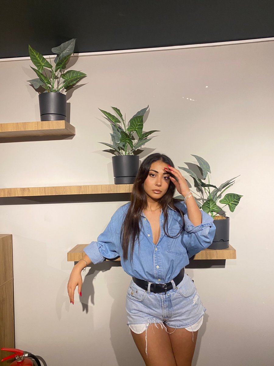 Askim kot giydim ya kapali valla