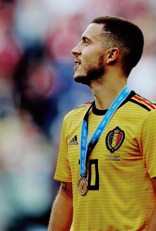 JoueursBE's tweet photo. Le palmarès d'Eden Hazard (32 ans) à sa retraite :

🏆🏆 Premier League 🏴󠁧󠁢󠁥󠁮󠁧󠁿
🏆🏆 Liga 🇪🇸
🏆🏆 Europa League 🇪🇺
🏆🏆 Supercoupe d'Espagne 🇪🇸
🏆 Ligue des Champions 🇪🇺
🏆 Ligue 1 🇫🇷
🏆 Coupe de France 🇫🇷
🏆 FA Cup 🏴󠁧󠁢󠁥󠁮󠁧󠁿
🏆 Carabao Cup 🏴󠁧󠁢󠁥󠁮󠁧󠁿
🏆 Copa Del Rey 🇪🇸
🏆 Supercoupe d'Europe 🇪🇺
🏆 Coupe du Monde des clubs 🌍
🥉 Mondial 2018 🌍

🥇🥇 Meilleur joueur de Premier League 🏴󠁧󠁢󠁥󠁮󠁧󠁿
🥇🥇 Meilleur espoir de Ligue 1 🇫🇷
🥇🥇Meilleur joueur de Ligue 1 🇫🇷
🥇 Meilleur espoir de Premier League 🏴󠁧󠁢󠁥󠁮󠁧󠁿
🥈 Meilleur joueur du Mondial 2018 🌍

✨ L É G E N D E ✨
