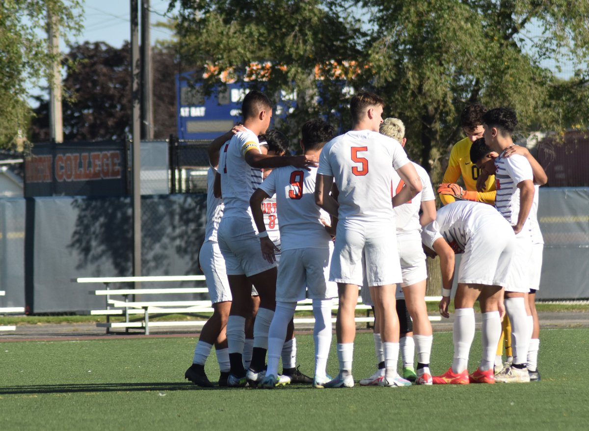 GAME DAY: Panther men's ⚽️ looking to become back-2-back Skyway Conference champs. Skyway season finale vs. McHenry @ 4 pm today will tell the tale. Match on home pitch @ 32nd &amp; Central.