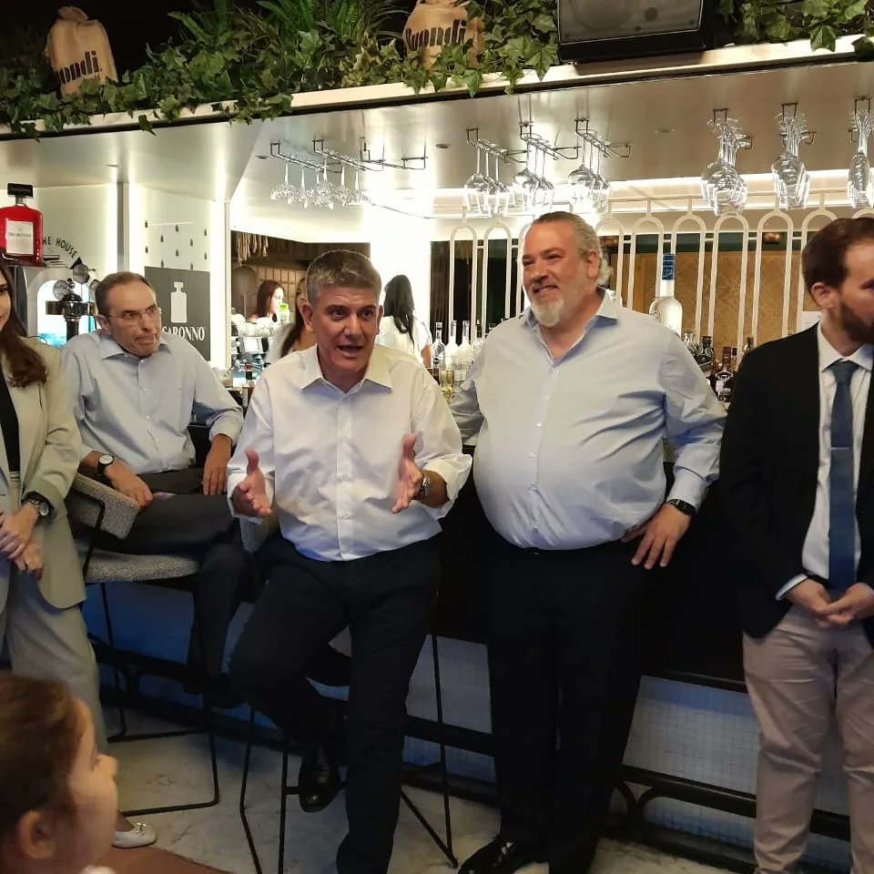 kgiannik's tweet photo. Συγχαρητήρια στο νέο Περιφερειάρχη @nhardalias για τη μεγάλη νίκη του!Μέσα σε σύντομη αλλά τόσο όμορφη διαδρομή γνώρισα αξιόλογους ανθρώπους εισπράτοντας εκτίμηση και αγάπη.Οι πολίτες που με ψήφισαν αποτελούν για μένα μια σημαντική παρακαταθήκη!Σας ευχαριστώ από την καρδιά μου! https://t.co/RkPZ0qPDIw