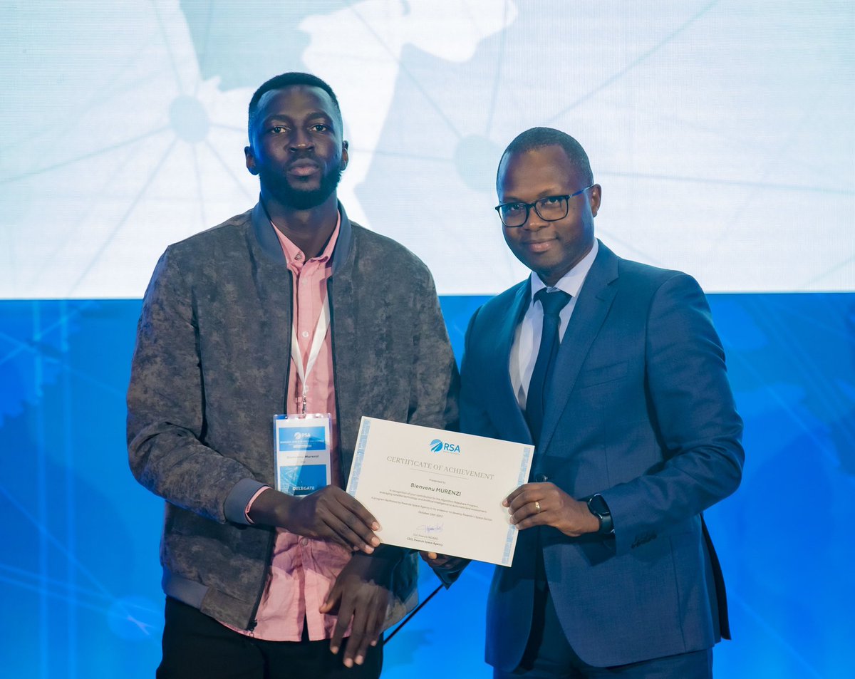Updates from our conference: #Rwanda-n students who worked on the Rideshare project, dvlping algorithms that will be used in EO, born out of RSA & Star Vision partnership, have been recognized for advancing data-driven decision-making & SDGs.

#wcw2023 #SDG11