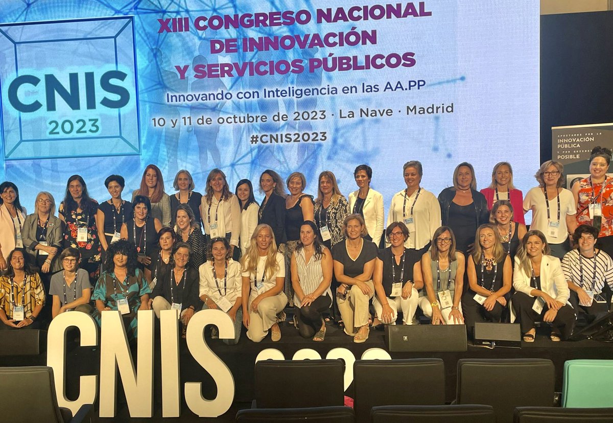 Cuántas mujeres maravillosas, innovadoras e inquietas! Todas trabajando por mejores AAPP en <a href="/congresoCNIS/">Congreso CNIS</a>