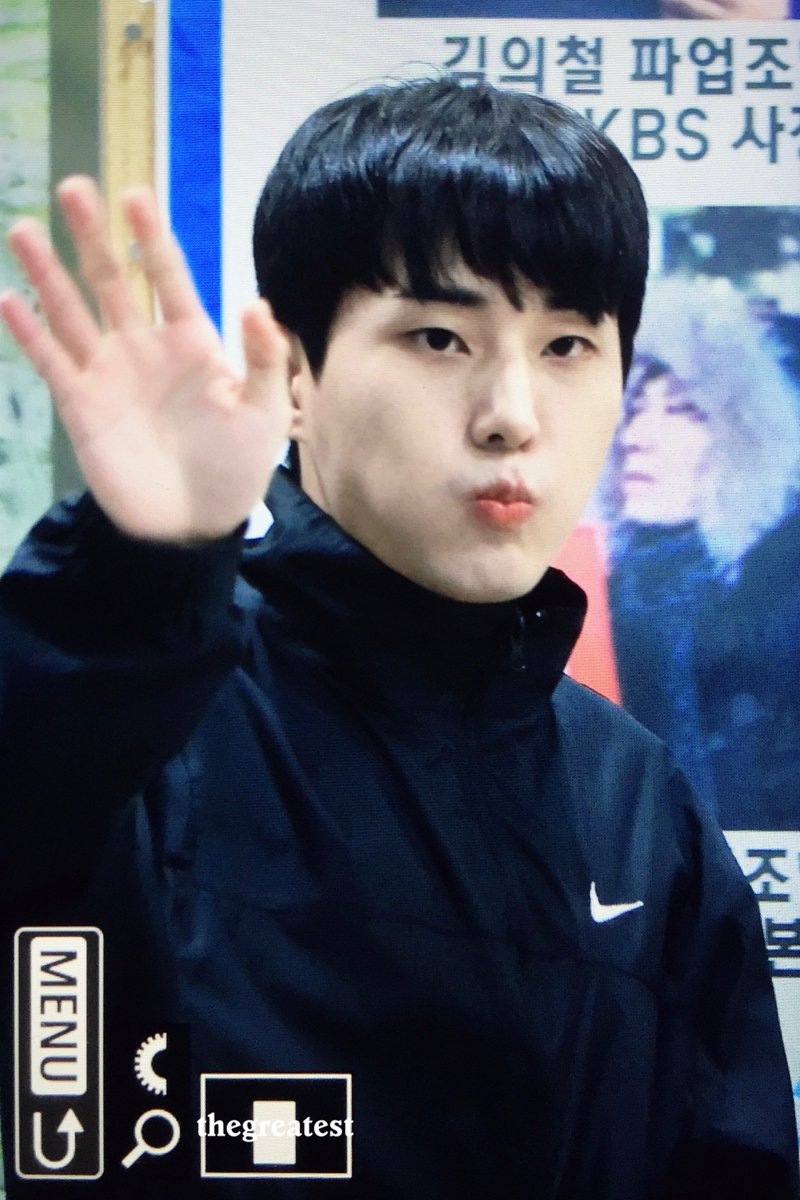 thegreatest_yk's tweet photo. 231010 데키라 #영케이 #YoungK https://t.co/4QYqAoGUi1
