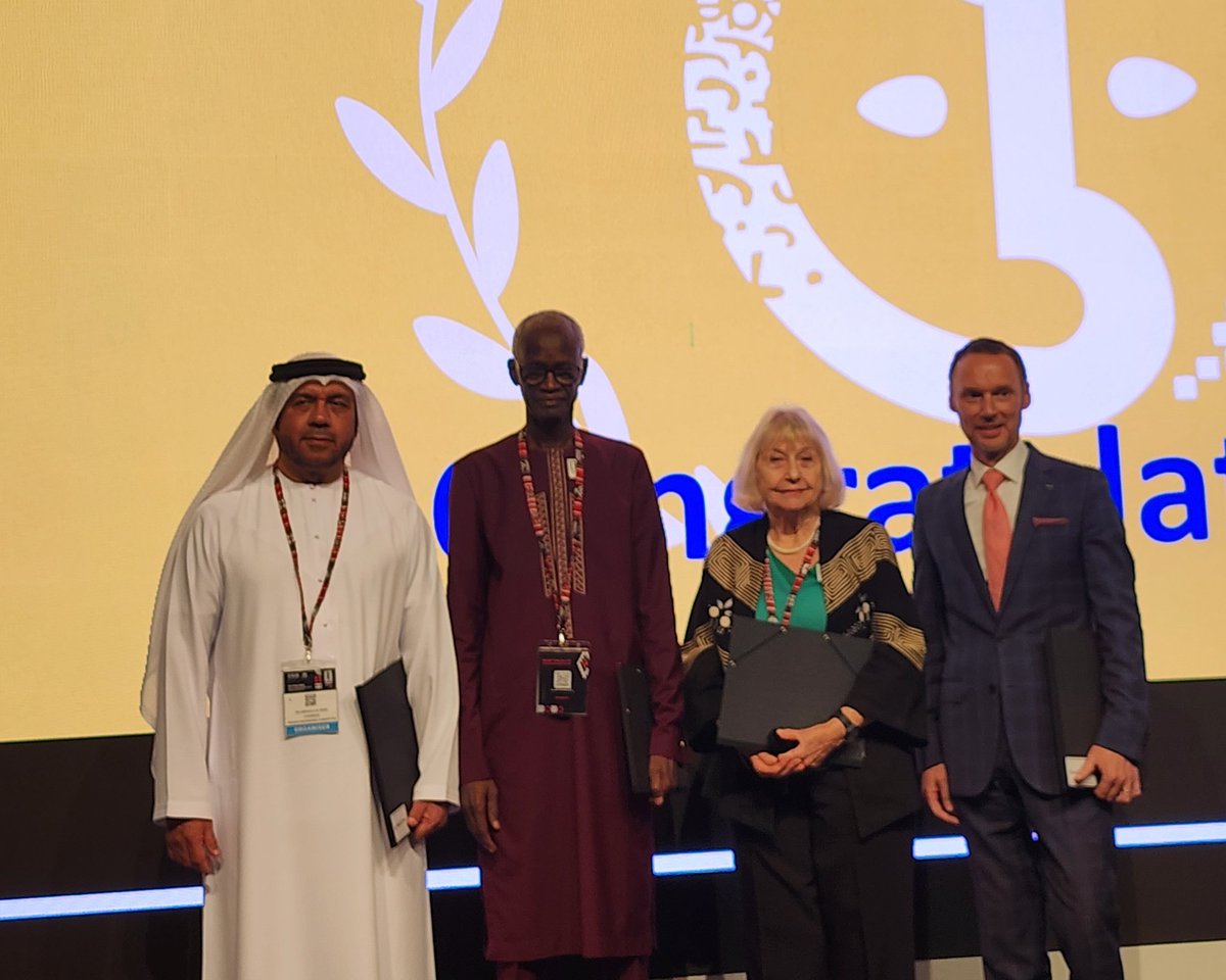 Durante la Asamblea General del <a href="/ICArchiv/">ICA - International Council on Archives</a> se otorgó a Anna Szlejcher el reconocimiento de “Amiga del ICA” distinción internacional más prestigiosa que se entrega a un profesional que trabaja en el campo de los archivos y la gestión de la información #ICACongressAbuDhabi2023