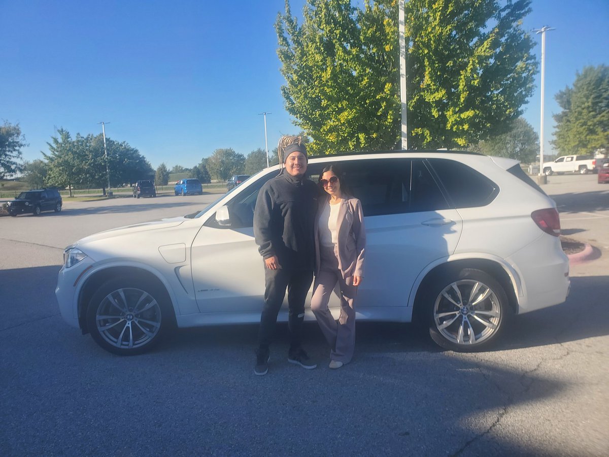 JKConnell's tweet photo. Here's Cindy Maraboli with her newly acquired 2016 BMW X5! I was privileged to help her with it at McLarty Daniel Chevrolet, in Springdale,   Arkansas. https://t.co/QAQ0yYEPDp