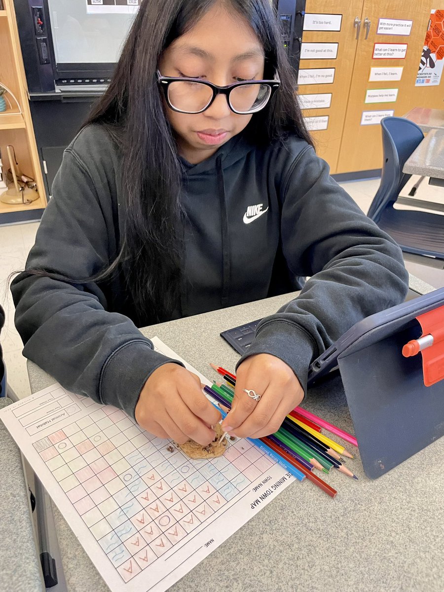 Using Chocolate Chip Cookies 🍪 to evaluate the cost/benefits of different types of surface mining to extract coal! <a href="/PHSWarriors1957/">PHS Warriors</a>