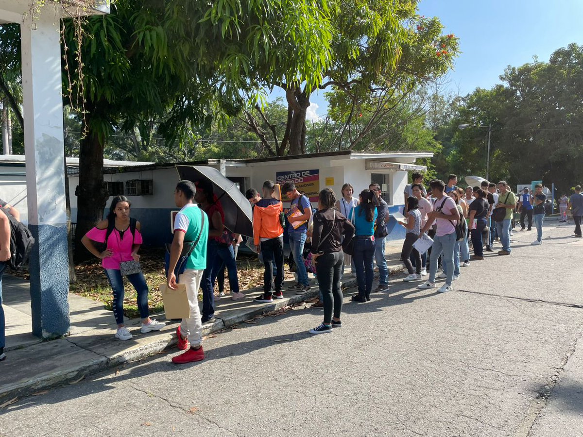 FacIngenieriaUC's tweet photo. #10Octubre Inicia el proceso de inscripción de la población estudiantil de NUEVO INGRESO.
Es para nosotros un orgullo que la nueva generación de venezolanos quieran aportar al mundo con su formación profesional e integral
¡Esto es ingeniería! https://t.co/h5QpKuk3F3